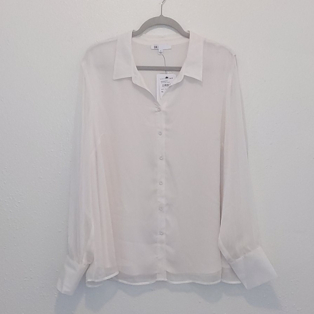NWT Off-white blouse